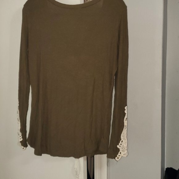 2/$5 Rue21 Longsleeve Top - Picture 4 of 5